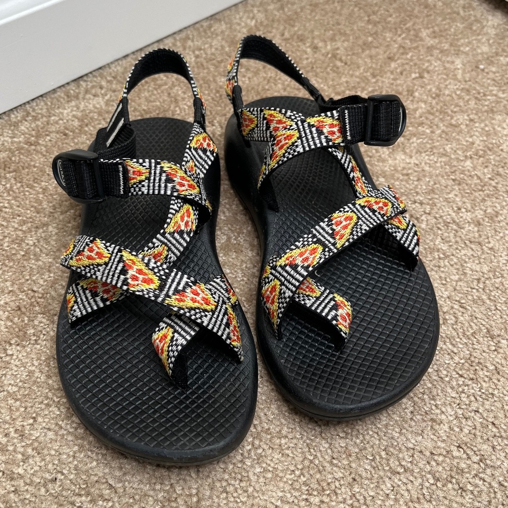 Chaco Z2 Pizza Sandals 7M